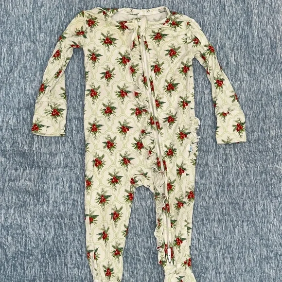 Posh Peanut White, Green and Red Floral Kids Footie - Picture 4 of 4